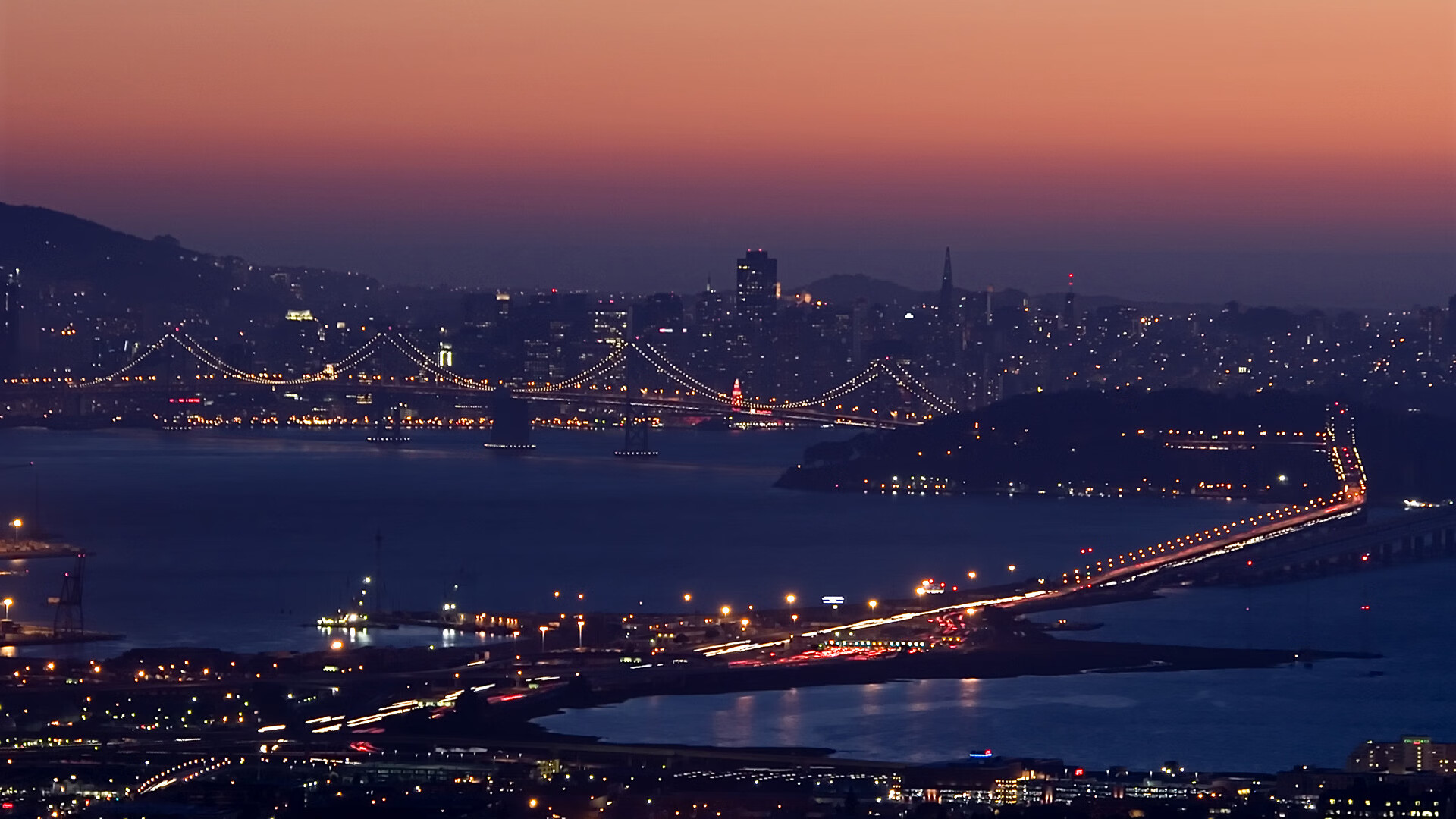 勇士在第四节实现大逆转,库里关键三分让球队夺冠希望再燃!,勇士第三节50分